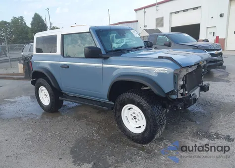 2024 Ford Bronco Heritage Edition z USA, uszkodzony, nr VIN 1FMDE4CP2RLB16598